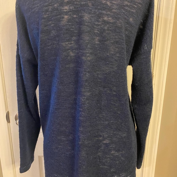 Light Weight pull over with 3/4 zipper - Picture 6 of 6